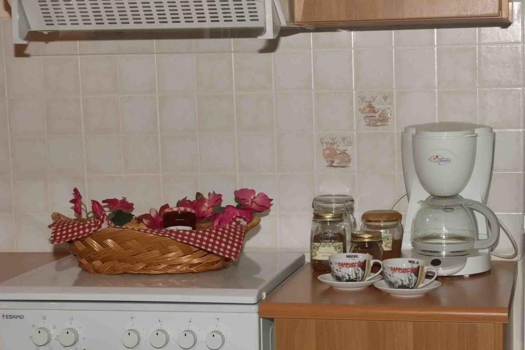 אראחובה Katsarou Apartments מראה חיצוני תמונה