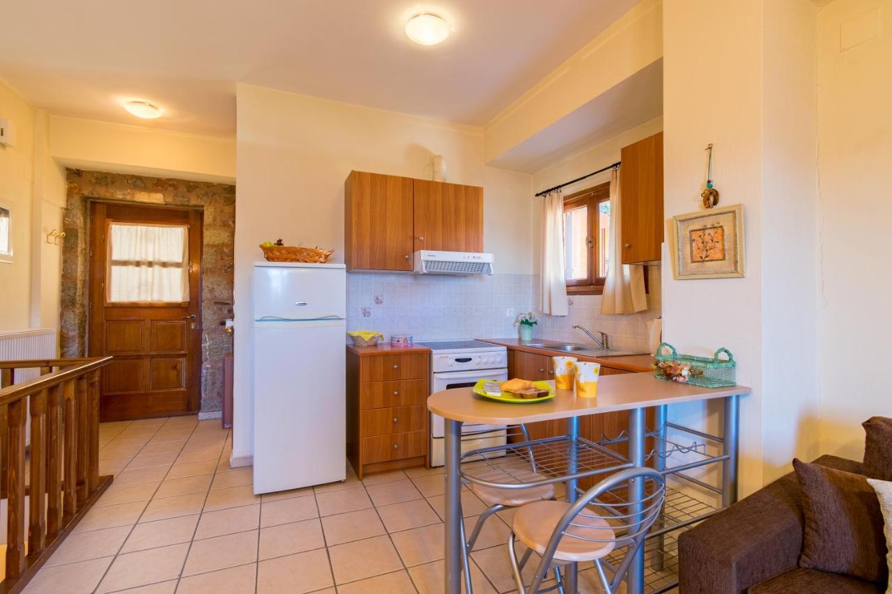 אראחובה Katsarou Apartments מראה חיצוני תמונה